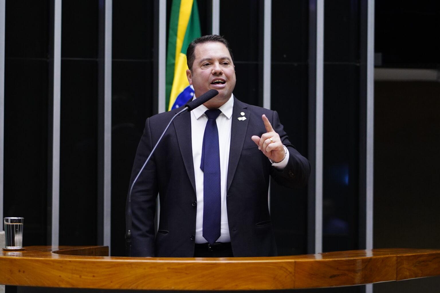 Reação à pressão, avalia o Deputado  Rodolfo Nogueira sobre Toffoli deixar relatoria do Banco Master.
