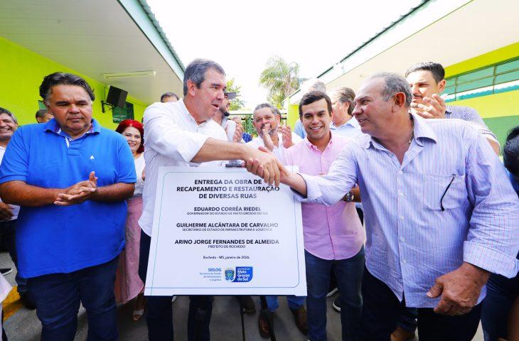 Rochedo recebe obras de infraestrutura urbana e educação para melhorar a vida do cidadão.